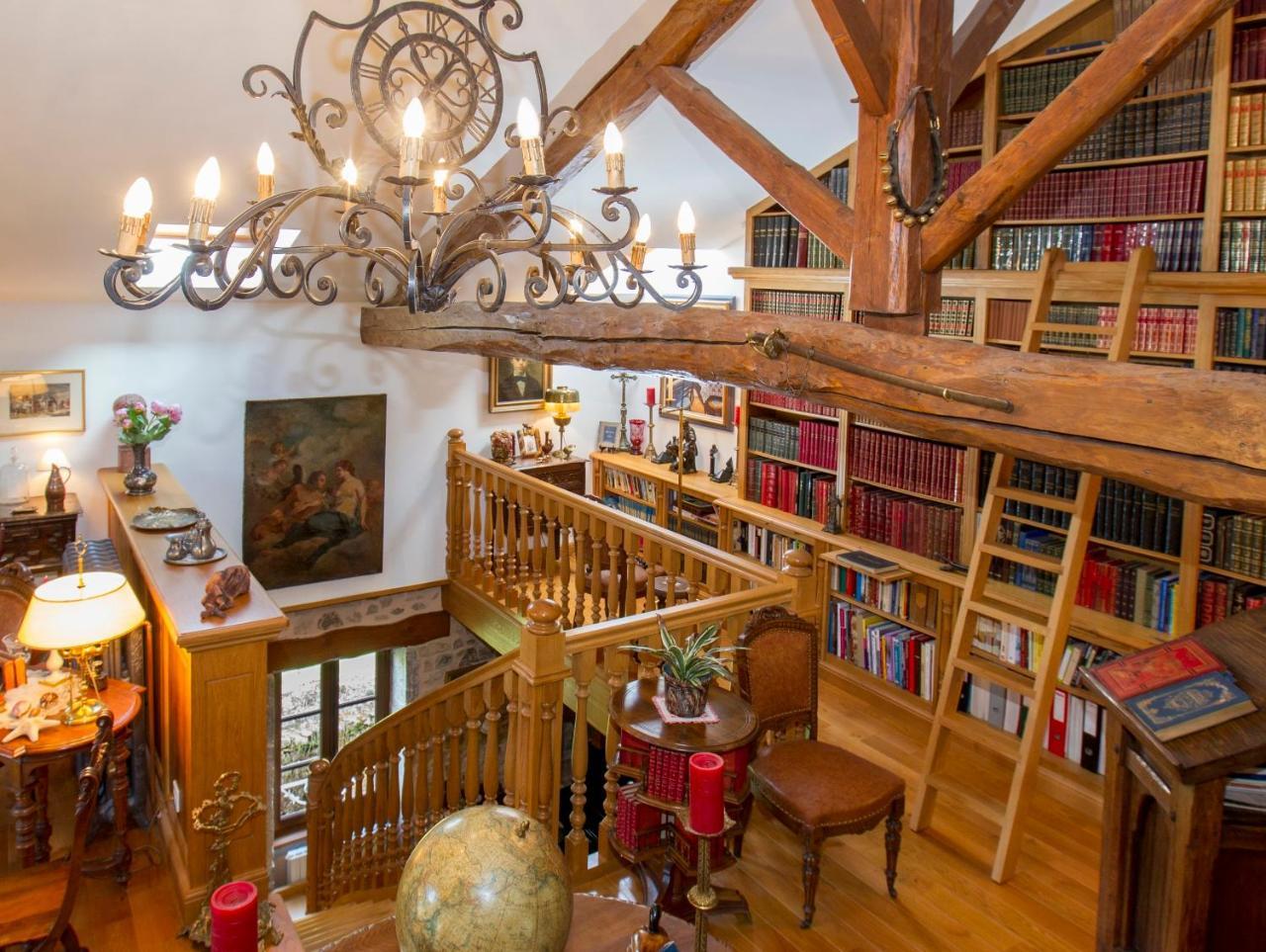 Manoir Montdidier Burgundy Bed & Breakfast Tramayes ภายนอก รูปภาพ